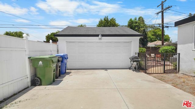 3801 Sutro Avenue, Los Angeles, CA 90008