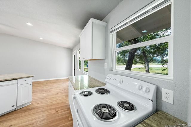 2792 woodcrest, Canyon Lake, TX 78133