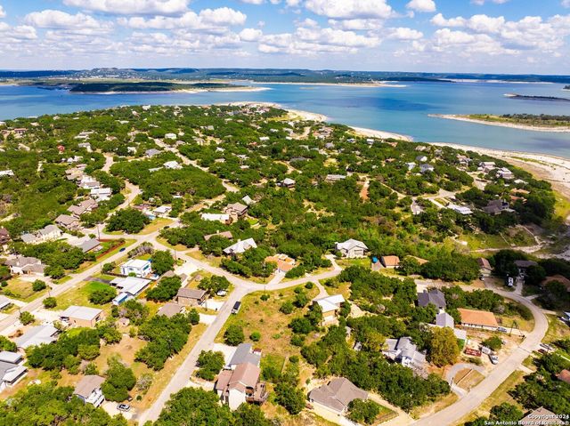 2792 woodcrest, Canyon Lake, TX 78133