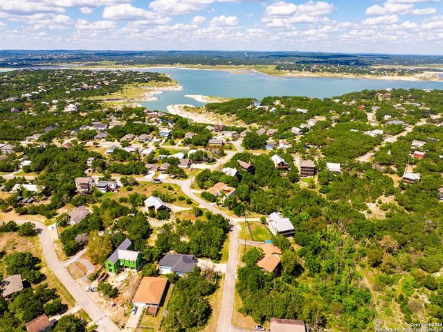 2792 woodcrest, Canyon Lake, TX 78133