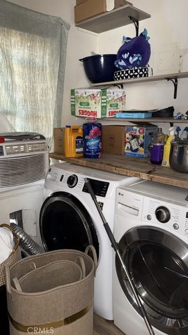 749 -751 E 84th Street, Los Angeles, CA 90001
