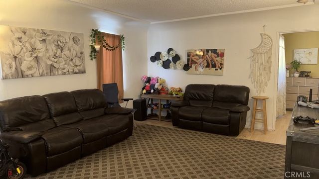 749 -751 E 84th Street, Los Angeles, CA 90001