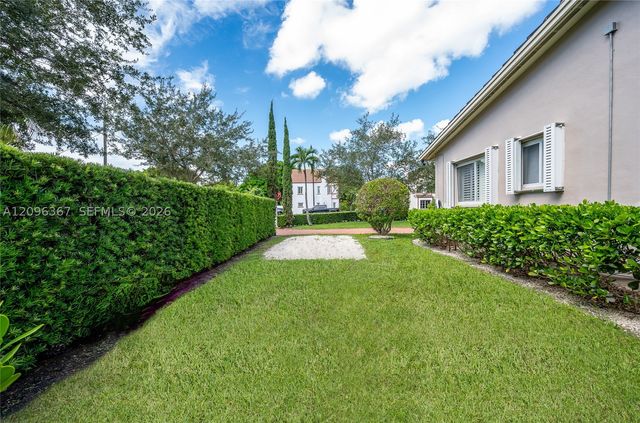 3635 S Le Jeune Rd 3635, Coral Gables, FL 33134