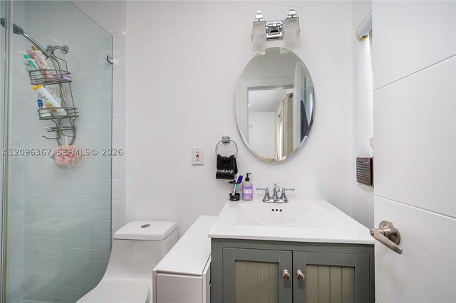 3635 S Le Jeune Rd 3635, Coral Gables, FL 33134