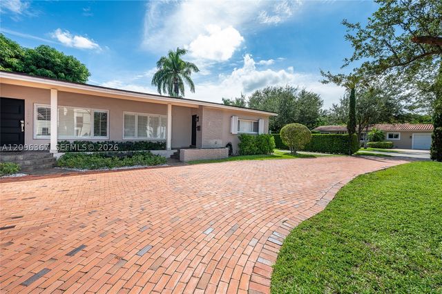 3635 S Le Jeune Rd 3635, Coral Gables, FL 33134