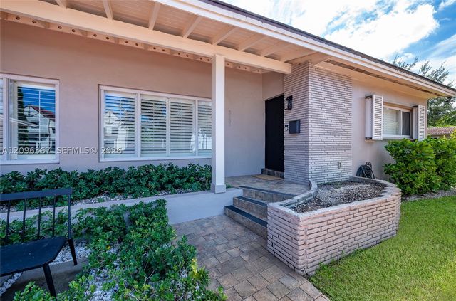 3635 S Le Jeune Rd 3635, Coral Gables, FL 33134