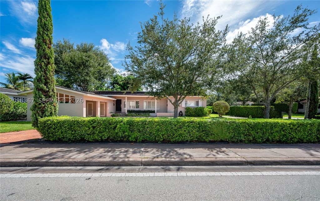 3635 S Le Jeune Rd 3635, Coral Gables, FL 33134