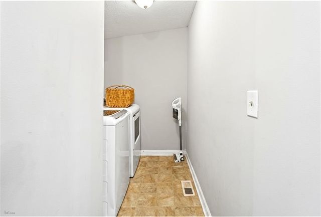 2044 Pintail Cove, Lithonia, GA 30058