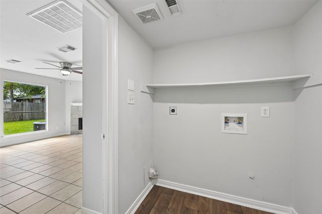 8006 Scarlet Tanager Drive, Humble, TX 77396