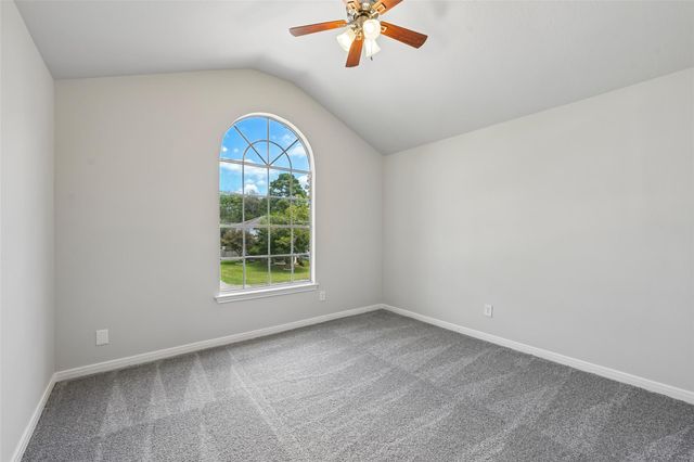 8006 Scarlet Tanager Drive, Humble, TX 77396