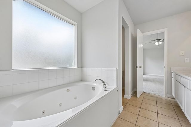 8006 Scarlet Tanager Drive, Humble, TX 77396