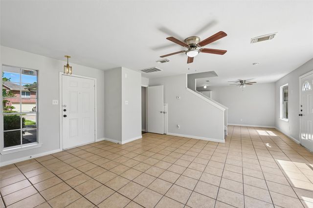 8006 Scarlet Tanager Drive, Humble, TX 77396