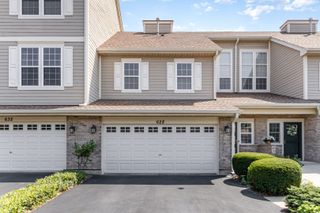 628 Belmont Lane, Carol Stream, IL 60188