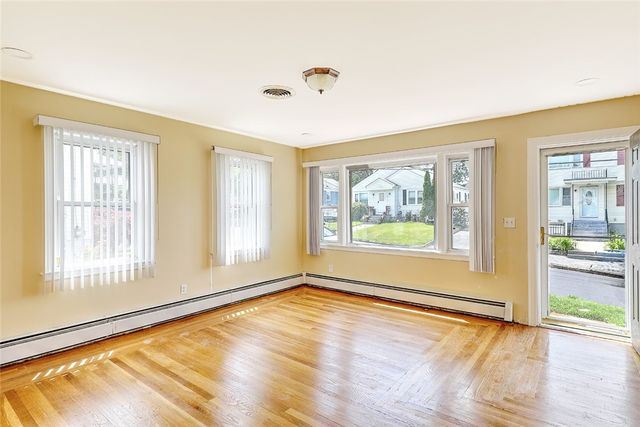 247 Grosvenor Avenue, North Providence, RI 02904