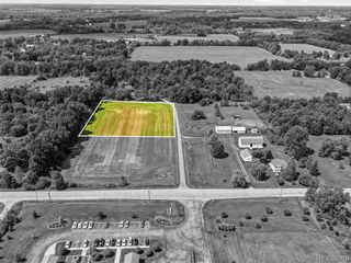 2713 N Burkhart Road, Howell, MI 48855