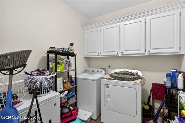 121 Serene Hill Drive, Hattiesburg, MS 39402