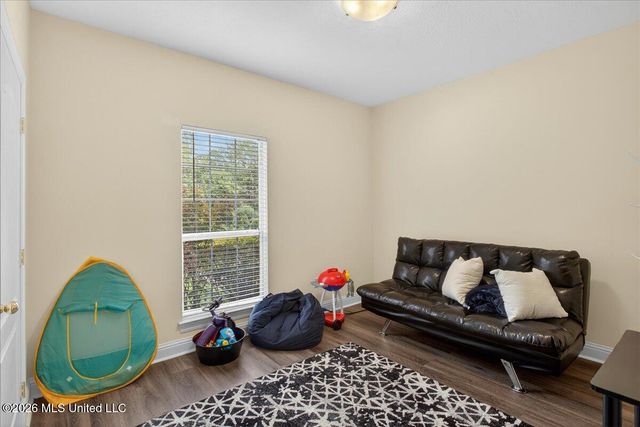 121 Serene Hill Drive, Hattiesburg, MS 39402