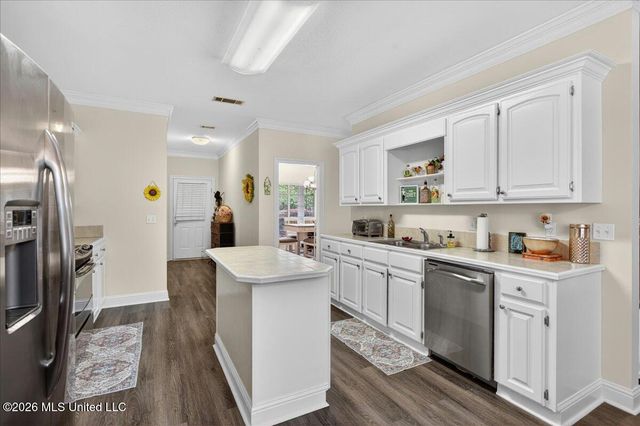 121 Serene Hill Drive, Hattiesburg, MS 39402