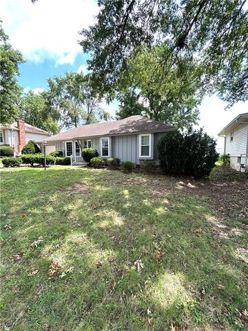 11007 Spring Valley Road, Kansas City, MO 64134