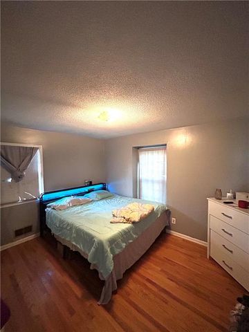 11007 Spring Valley Road, Kansas City, MO 64134