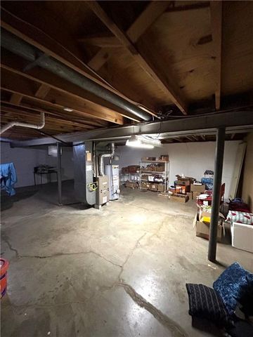 11007 Spring Valley Road, Kansas City, MO 64134