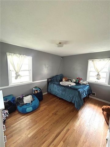 11007 Spring Valley Road, Kansas City, MO 64134