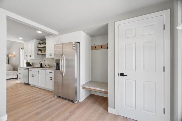 857 HUNT AVENUE, Neenah, WI 54956