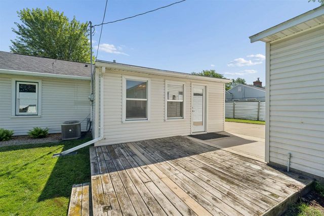 857 HUNT AVENUE, Neenah, WI 54956