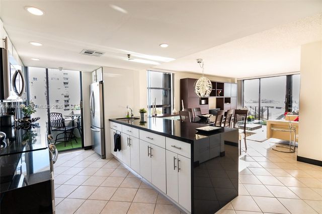 2501 Brickell Ave 507, Miami, FL 33129