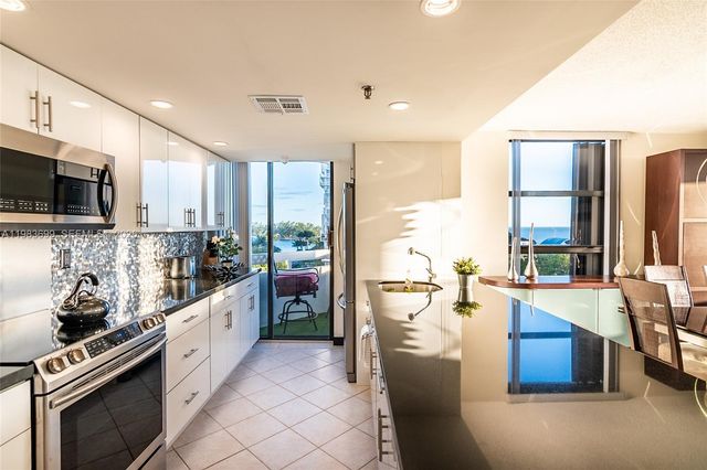 2501 Brickell Ave 507, Miami, FL 33129