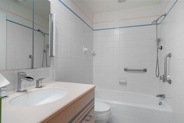 109 Jerrold St, Holliston, MA 01746