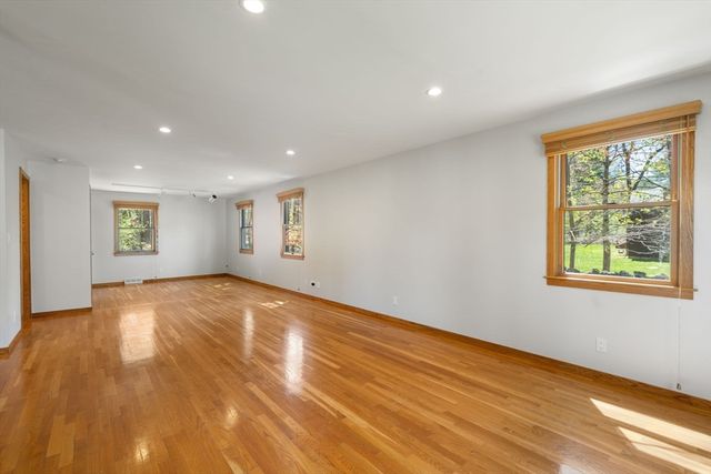 109 Jerrold St, Holliston, MA 01746