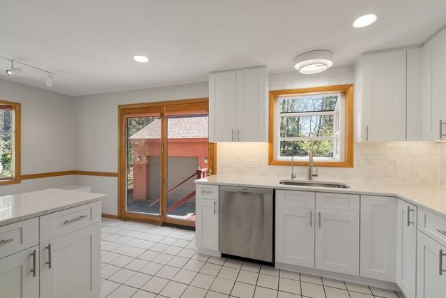 109 Jerrold St, Holliston, MA 01746