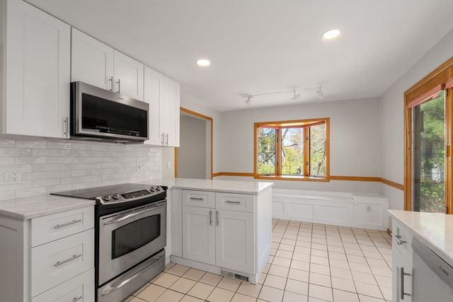 109 Jerrold St, Holliston, MA 01746