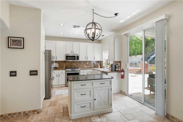 20102 Patricia, Saugus, CA 91350