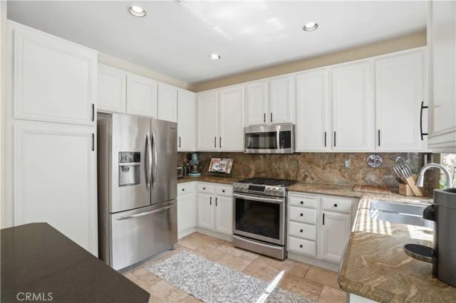 20102 Patricia, Saugus, CA 91350