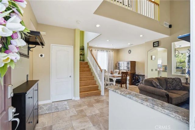 20102 Patricia, Saugus, CA 91350