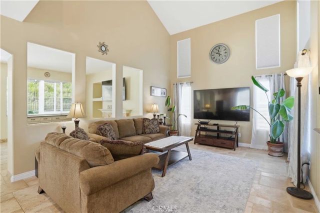 20102 Patricia, Saugus, CA 91350