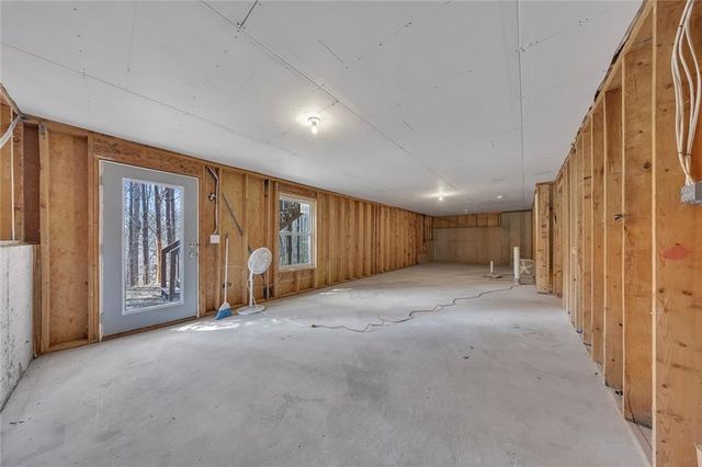 150 Hidden Lake Circle, Canton, GA 30114