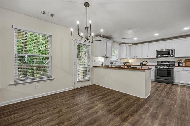 150 Hidden Lake Circle, Canton, GA 30114