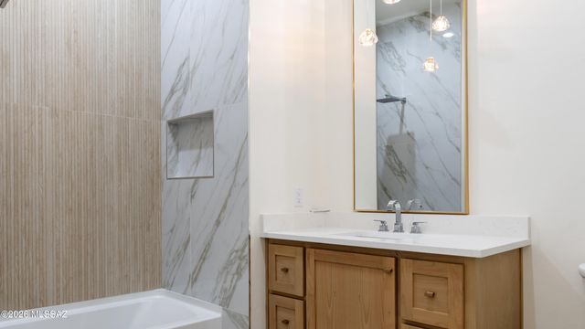 3379 W Jayte Court, Tucson, AZ 85745