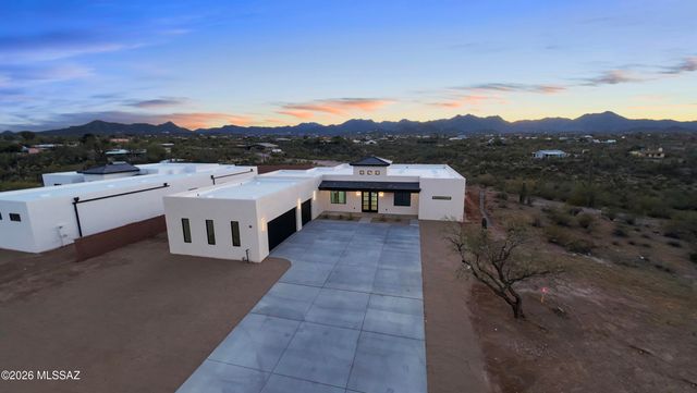 3379 W Jayte Court, Tucson, AZ 85745