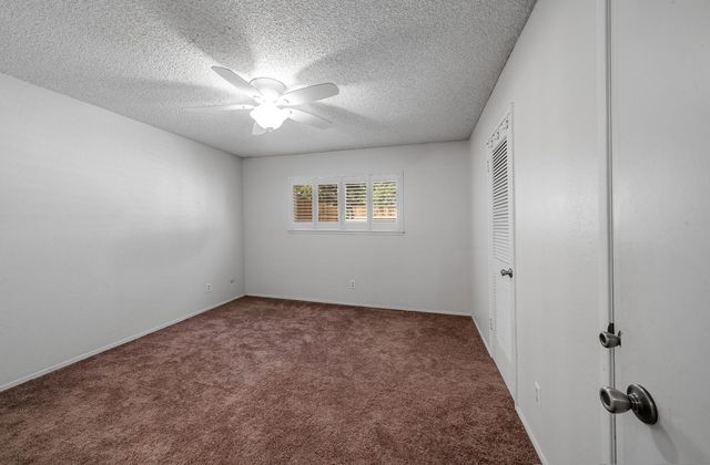 4849 N 7th St Apt E, Fresno, CA 93726