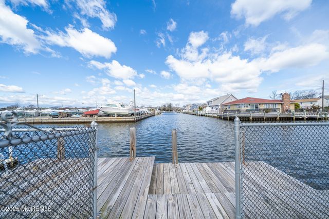 58 E Lagoona Drive, Brick, NJ 08723