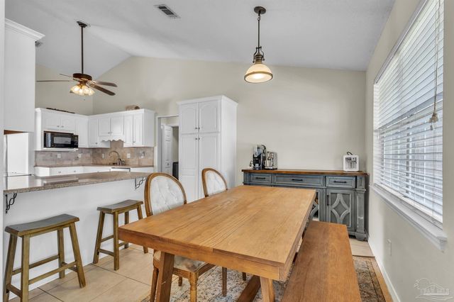 1723 Marseille Dr, Gulf Breeze, FL 32563