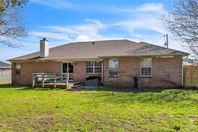 1723 Marseille Dr, Gulf Breeze, FL 32563