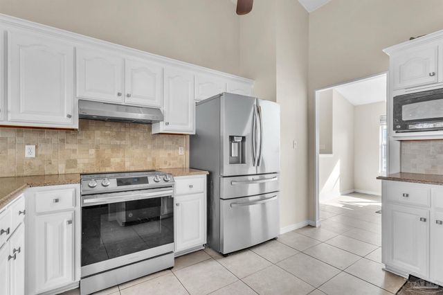 1723 Marseille Dr, Gulf Breeze, FL 32563