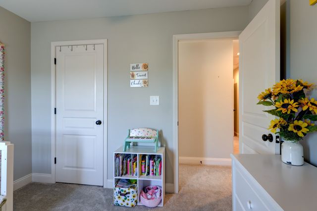 1004 Sunrise Dr, Clarksville, TN 37042