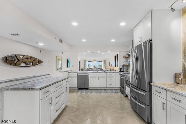 9901 Sunset Cove LN 237, Fort Myers, FL 33919