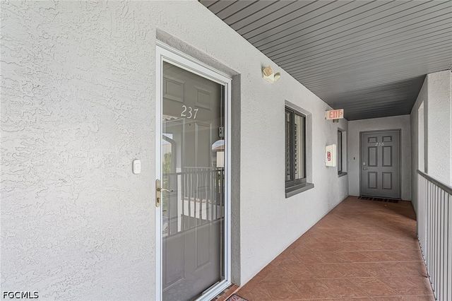 9901 Sunset Cove LN 237, Fort Myers, FL 33919